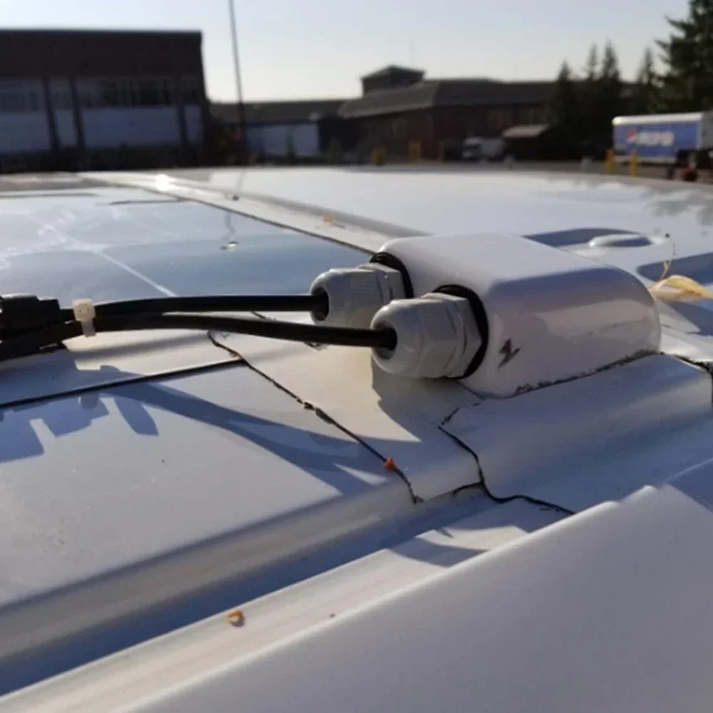 Solar Junction Box Dual Cable Entry Gland for Solar Project on Car RV Caravan Bo