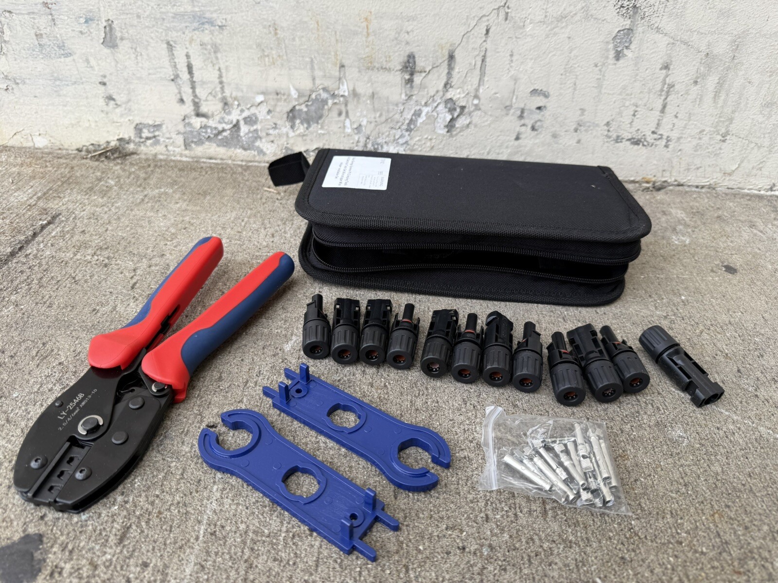 20pcs FM Solar Panel Cable Connector Terminal & Crimper PV Crimping Plier Tool