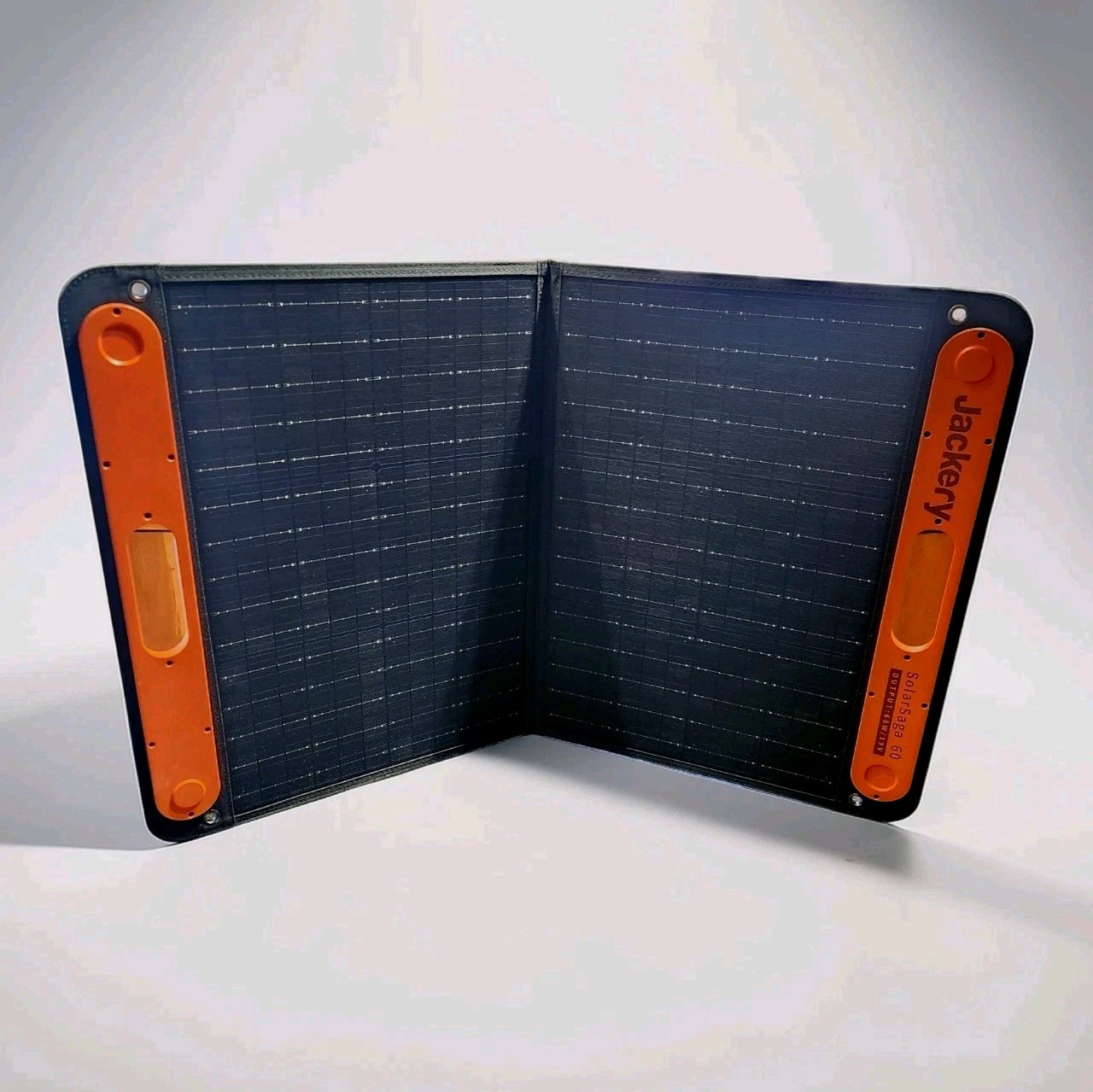 JACKERY SolarSaga 60 Power Output 68W/ 19V Portable Solar Panel JSS-60B 21×34″