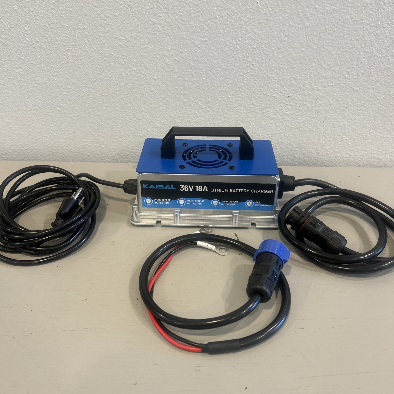 ~Lithium Battery Charger 36 Volt/43.8V 18A for 36V (38.4V) w wake up feature~