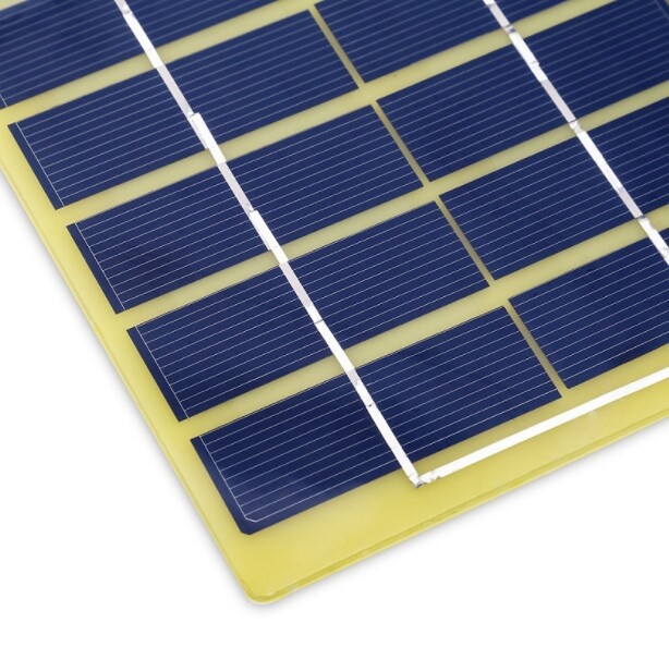 The Solar panel 5W 18V rechargeable 12V battery polycrystalline silicon panel