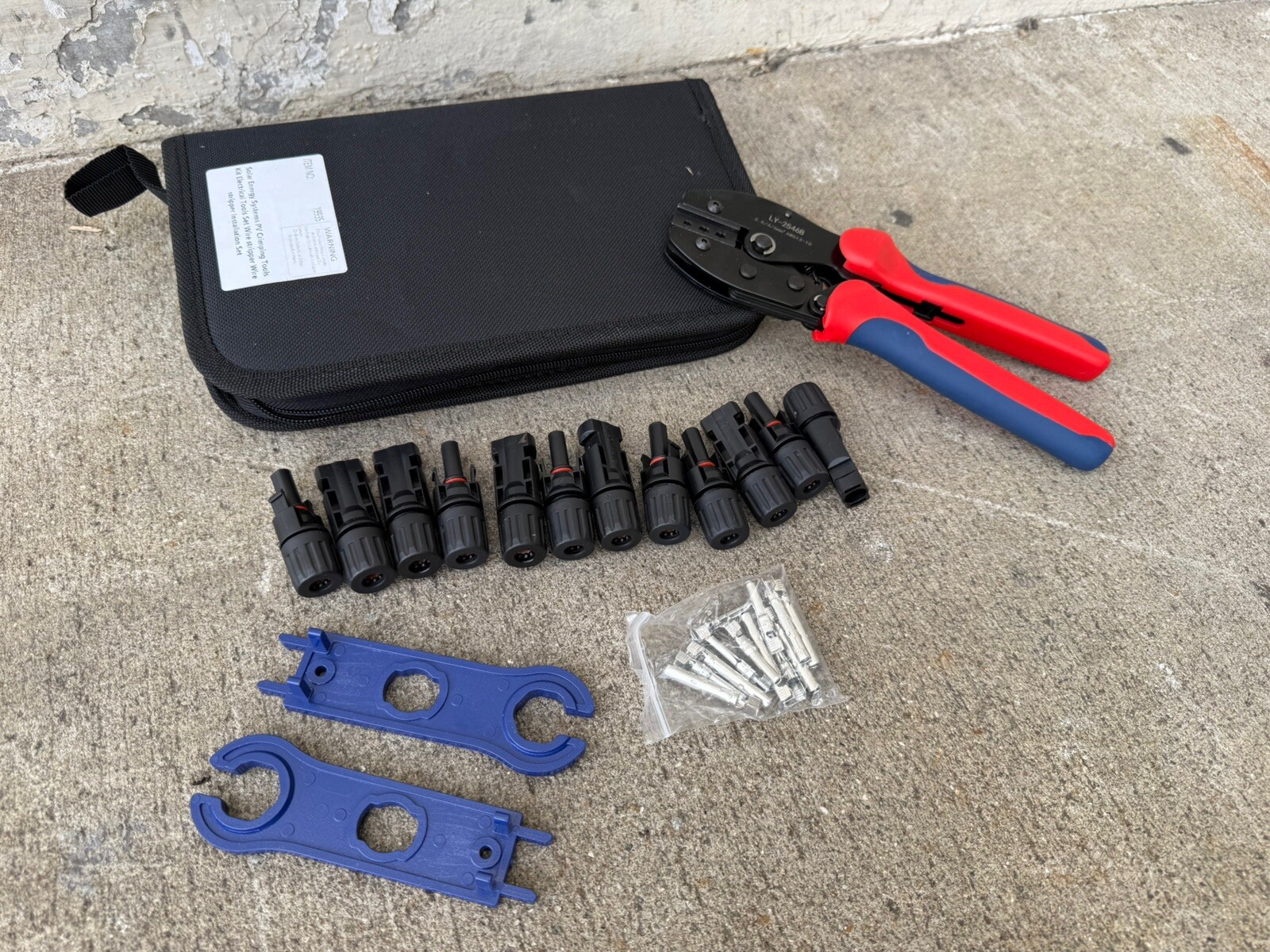 20pcs FM Solar Panel Cable Connector Terminal & Crimper PV Crimping Plier Tool