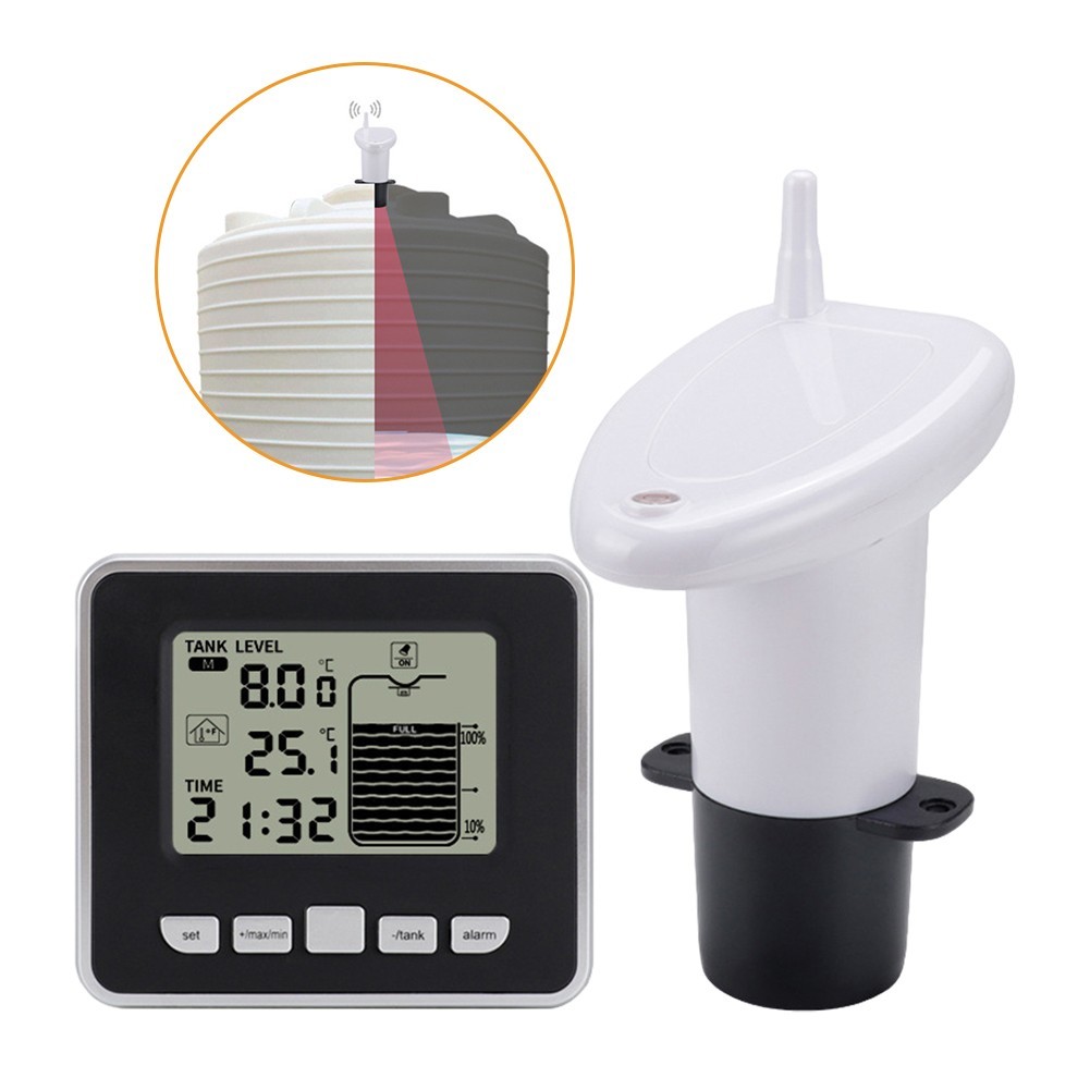 Efficient water tank level gauge with accurate indoor temperature monitoring
