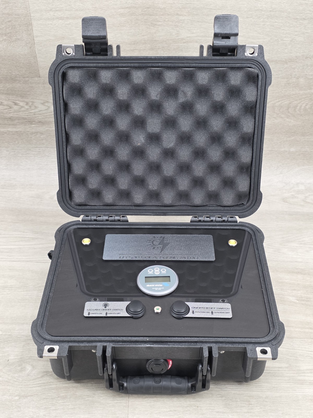 LFP 20 Solar Generator Portable Case With Victron Energy BMV-700