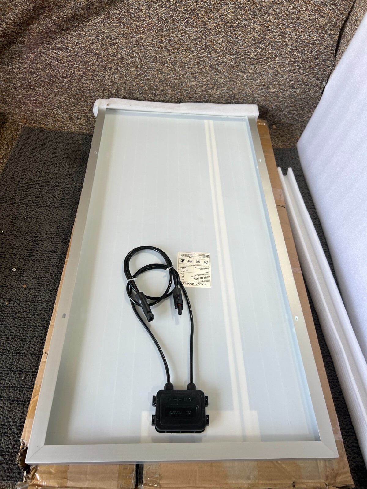 Solar Module Monocrystalline 1020 x 510 x 30 mm, DC1000V Maximum Power 100W