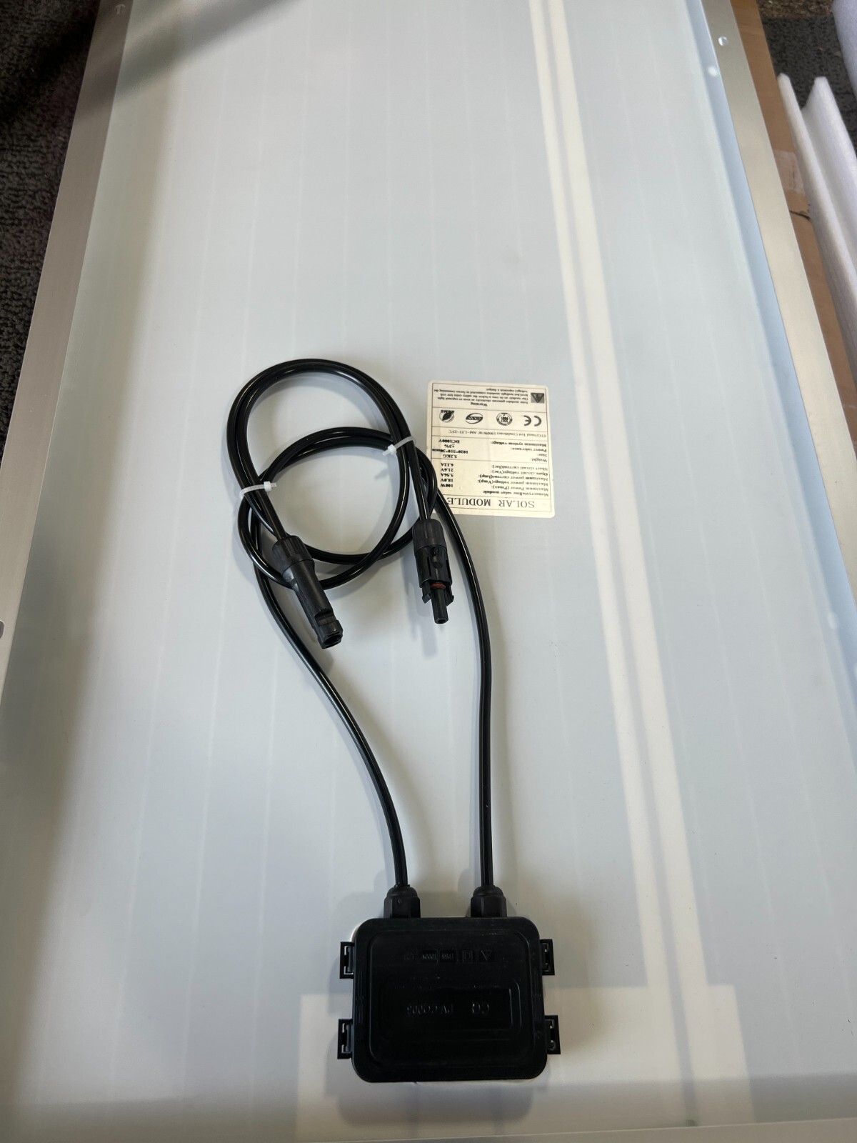 Solar Module Monocrystalline 1020 x 510 x 30 mm, DC1000V Maximum Power 100W
