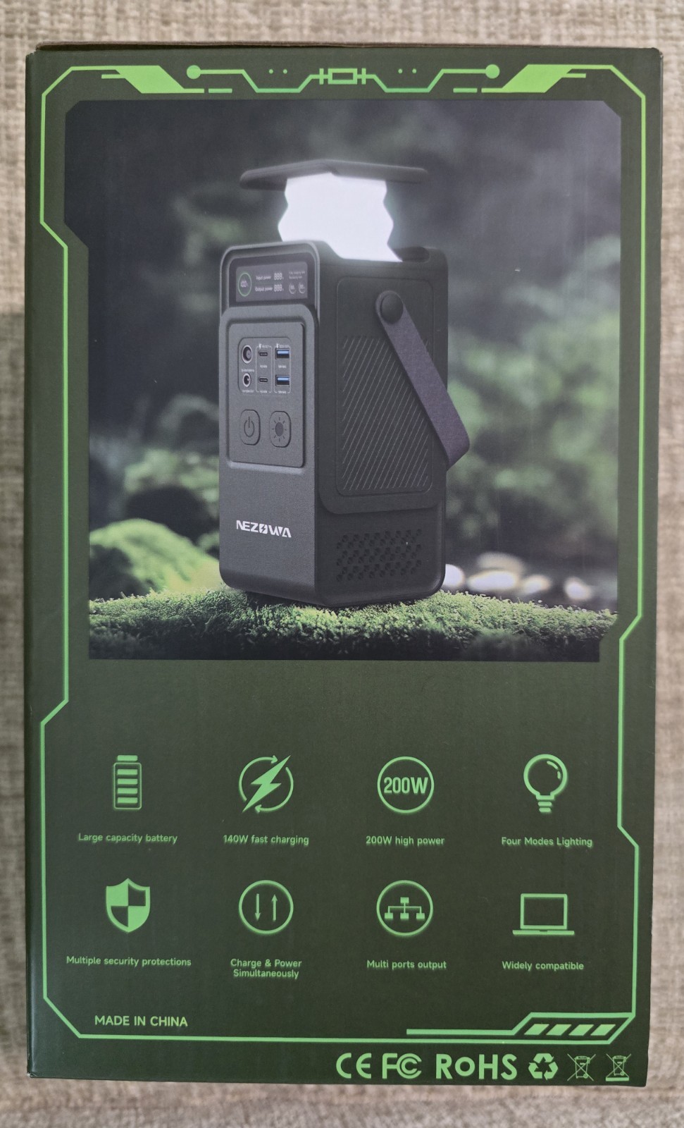 Portable Power Station Power bank 200W 60000 Mah LiFePO4 Battery Fast Charging
