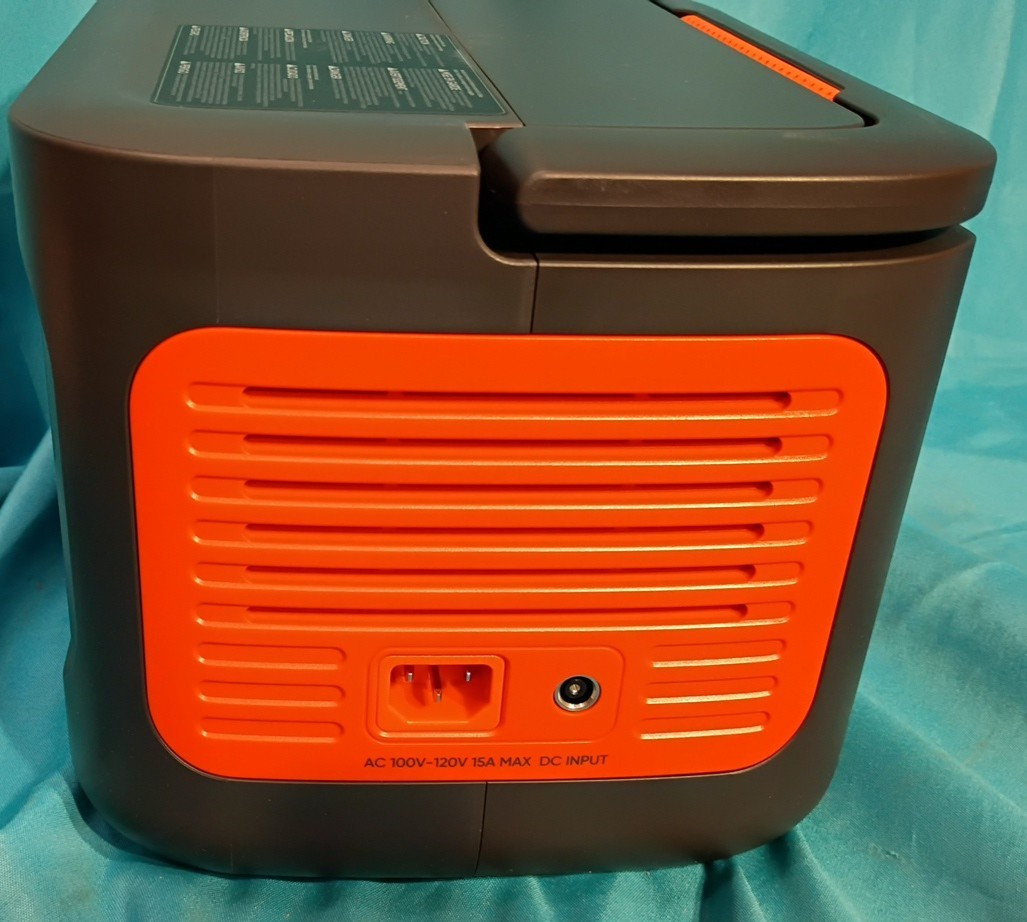 Jackery Power Station Explorer 600 Plus Portable Solar Power Station ️‍