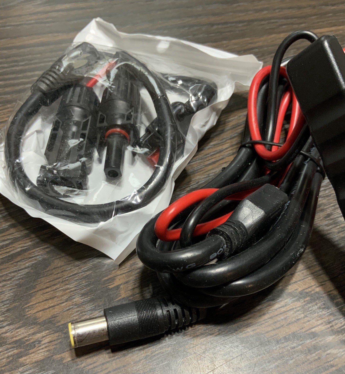 TUODAW 8mm DC Adapter to 8mm DC Cable Power Supply Cord Clamps Solar Connector