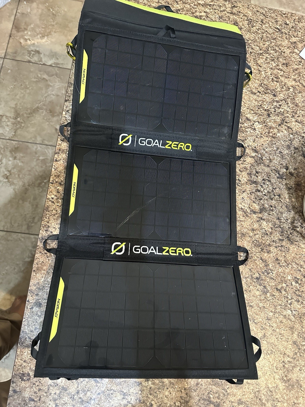 GOAL ZERO NOMAD 20 20W FOLDABLE SOLAR PANEL CHARGER