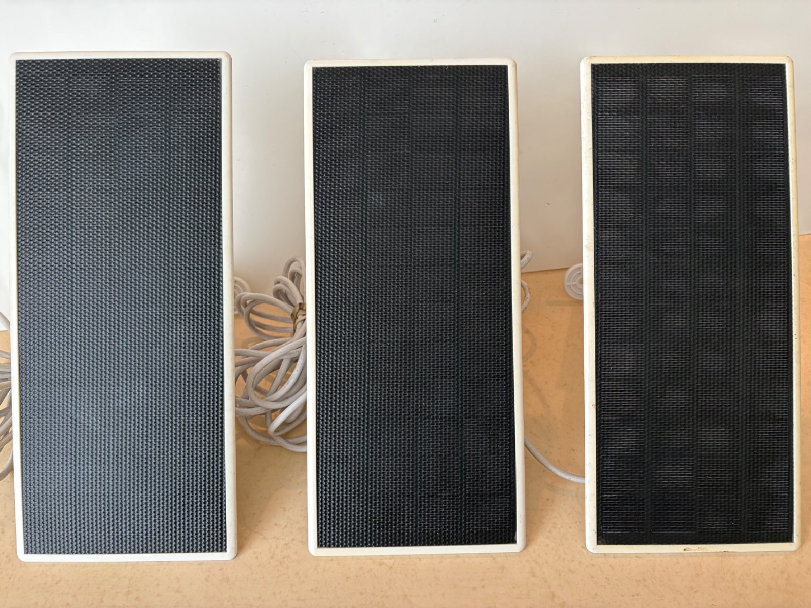 SET OF 5 -WASSERSTEIN “NESTOUT2SOLARWHTUSA” 2.5W SOLAR PANEL w/ BRACKETS