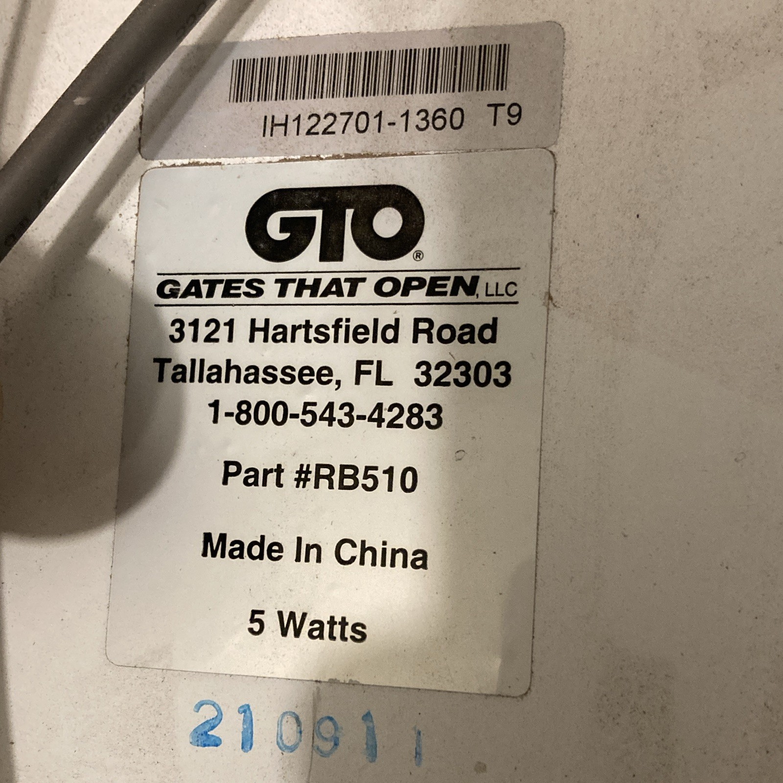 GTO RB510 5W Rigid Solar Panel for Gates That Open – Black/White