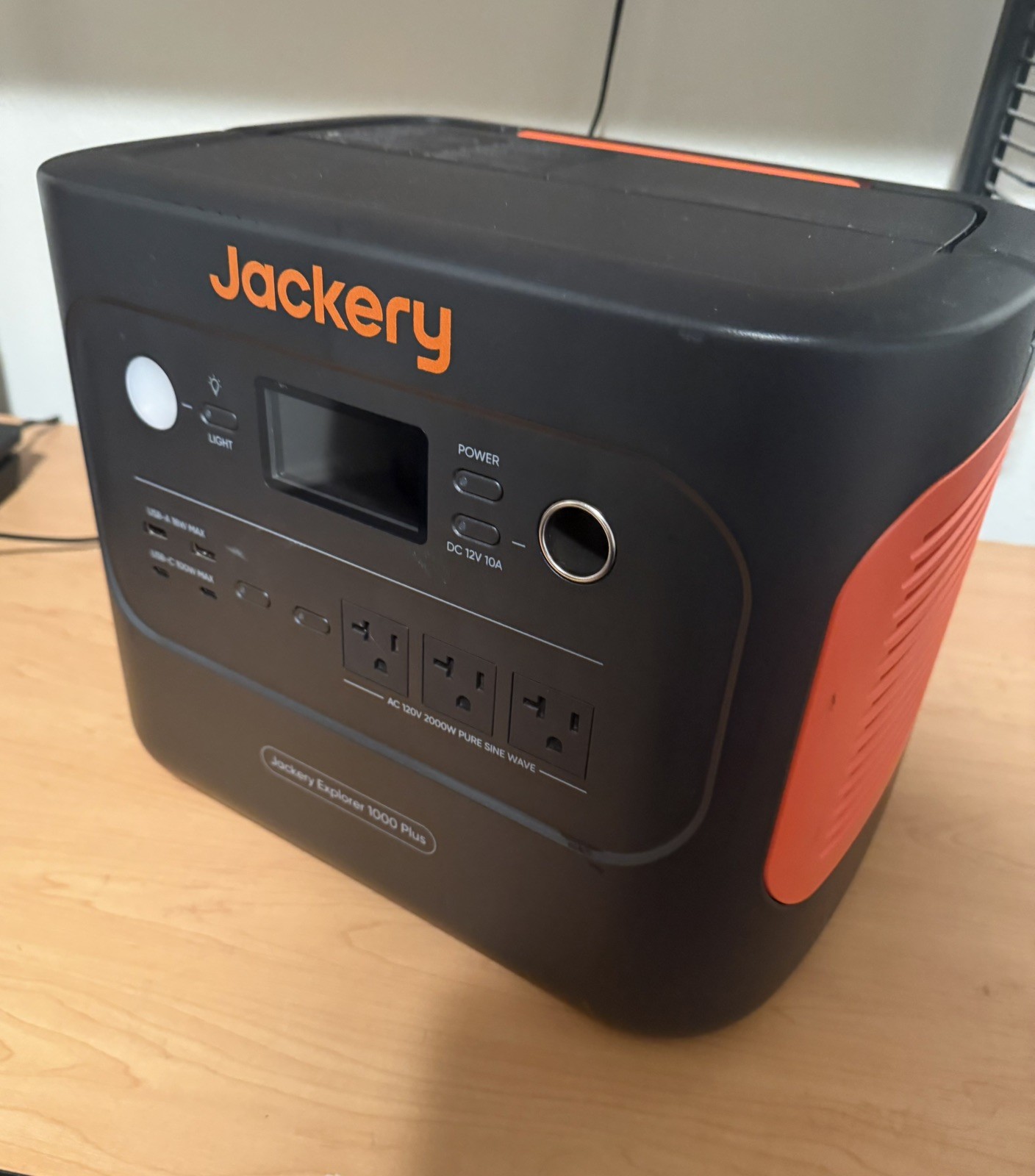 Jackery Explorer 1000 Plus Solar Battery Bank 1264Wh Lithium LifePO4 JE-1000C