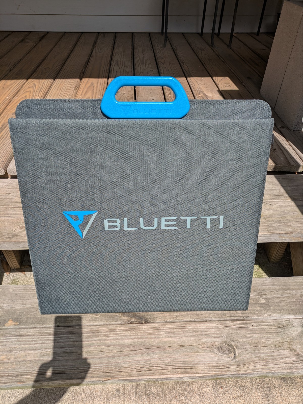 BLUETTI PV200 200W Portable Solar Panel NOTE XT60 Connector Not Included