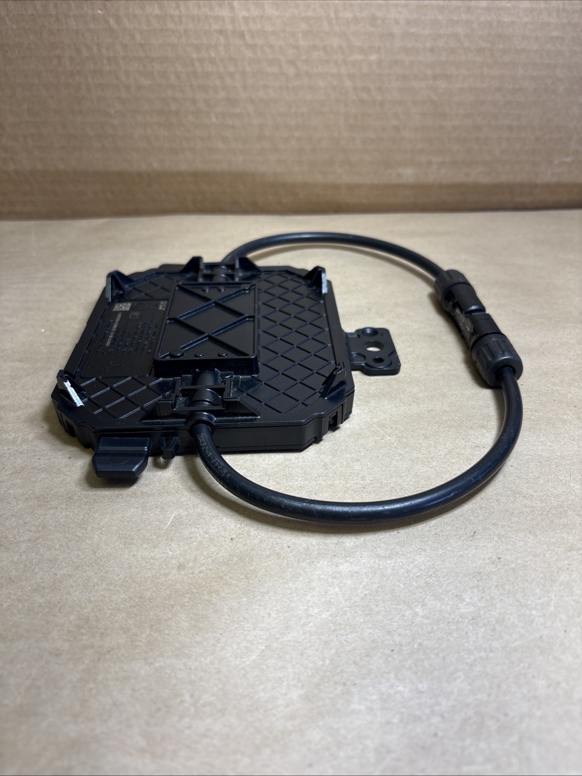 TESLA OEM: PV Rapid Shutdown 1550379-00-G 600V 12Amp-CLEAN WORKS***