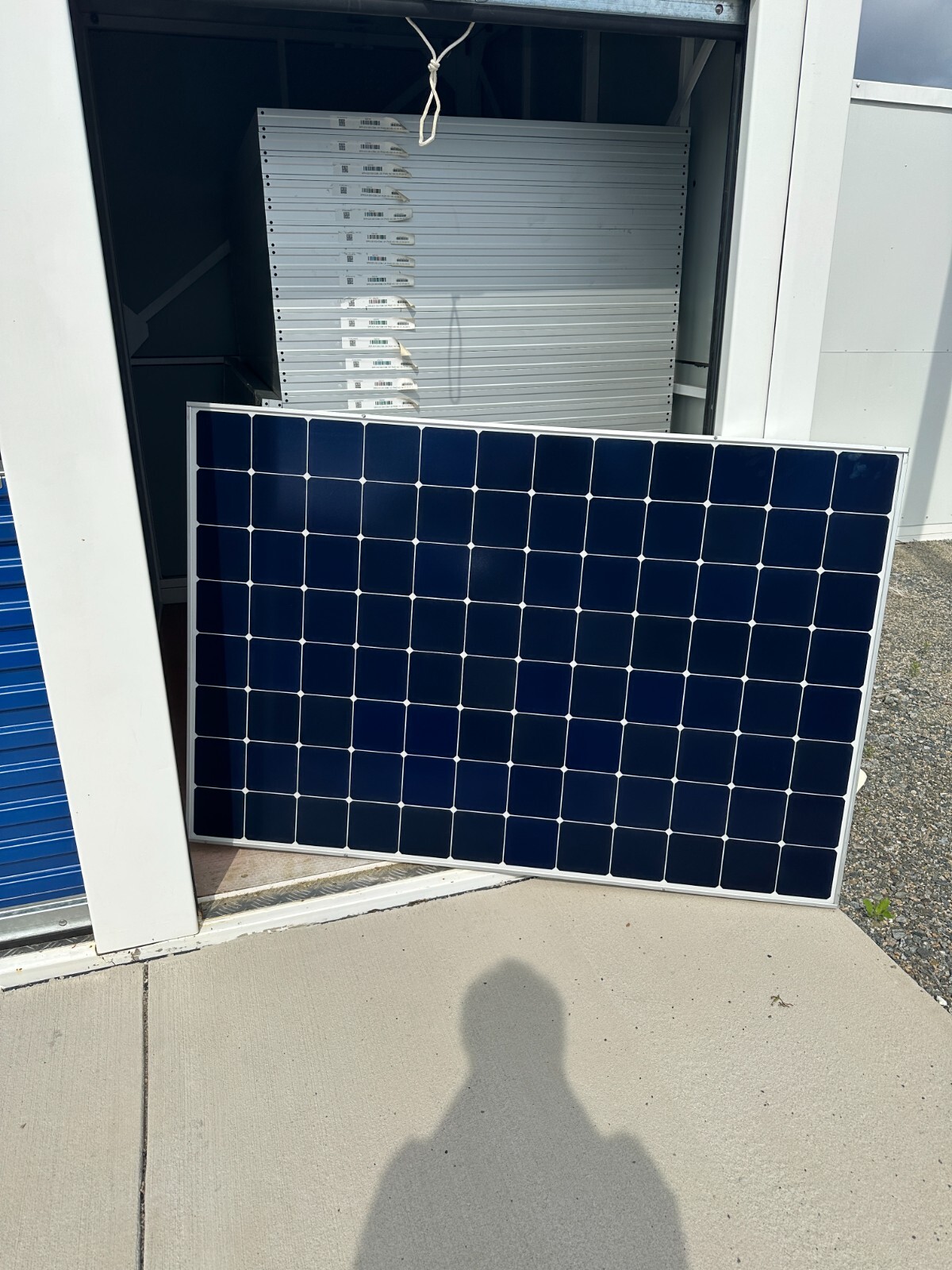 10 NEW SunPower Maxeon SPR-E20-330-COM 330W Solar Panel High Efficiency/PICKUP