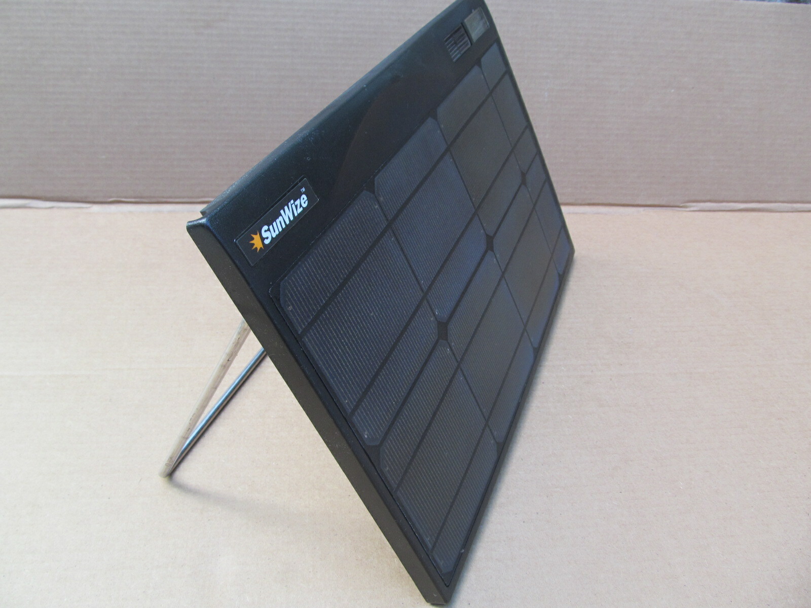 Sunwize 10W (9.9W) 3.3V (4.2V OC) MonoCrystalline Portable solar panel