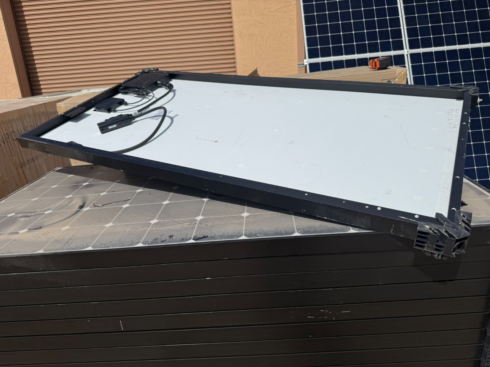 Sunpower Solar Panels 240W Lot of 20 Pieces. SPR-240E-WHT-U ACPV