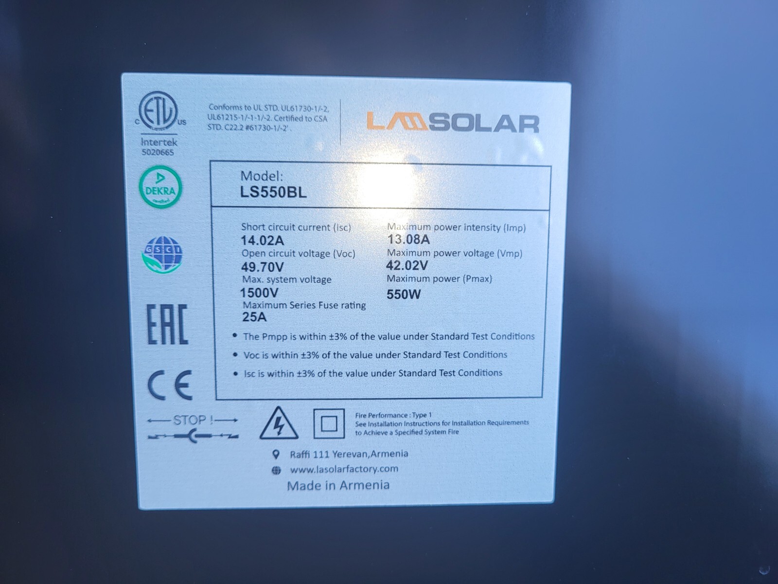 LA SOLAR 550W BLACK ON BLACK Solar Panel