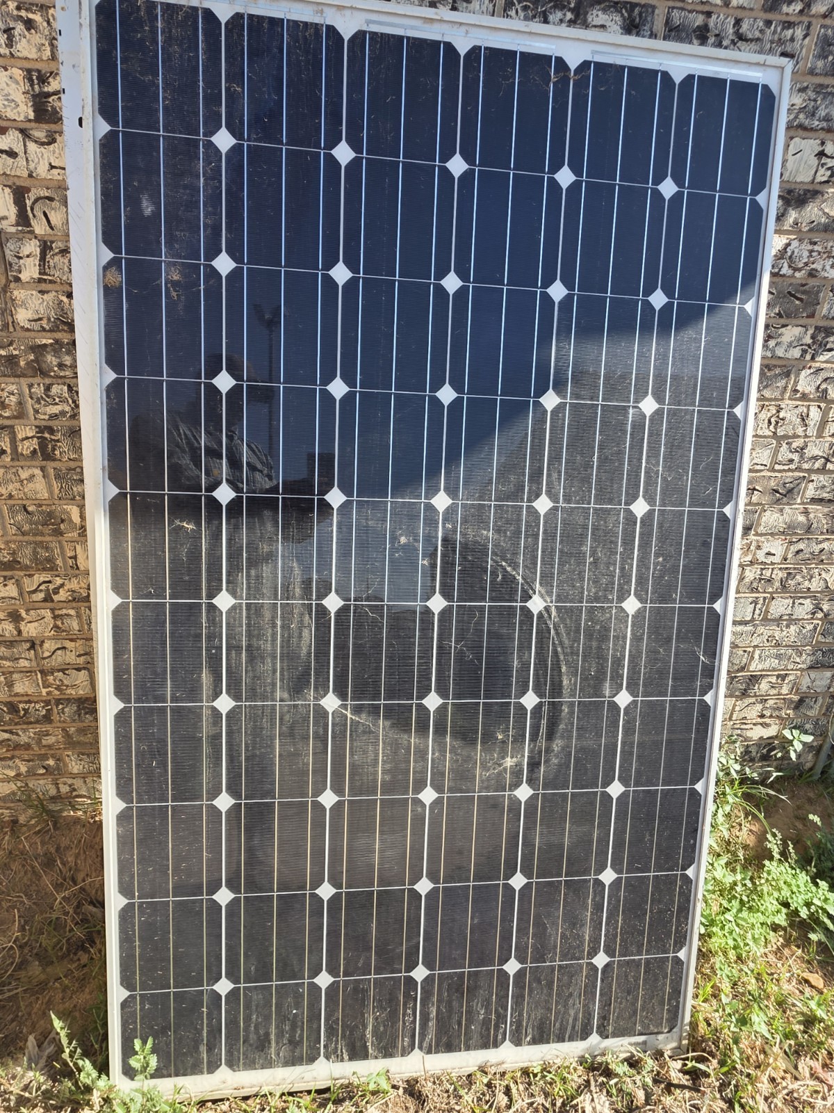Isofoton 250W Monocrystalline Solar Panel 30.44V 8.21A Off-Grid Class C