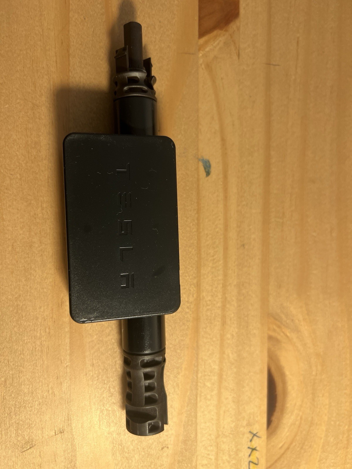 Tesla MCI-2: PV Rapid Shutdown Equip Mid Circuit Interrupter 1879359-15B
