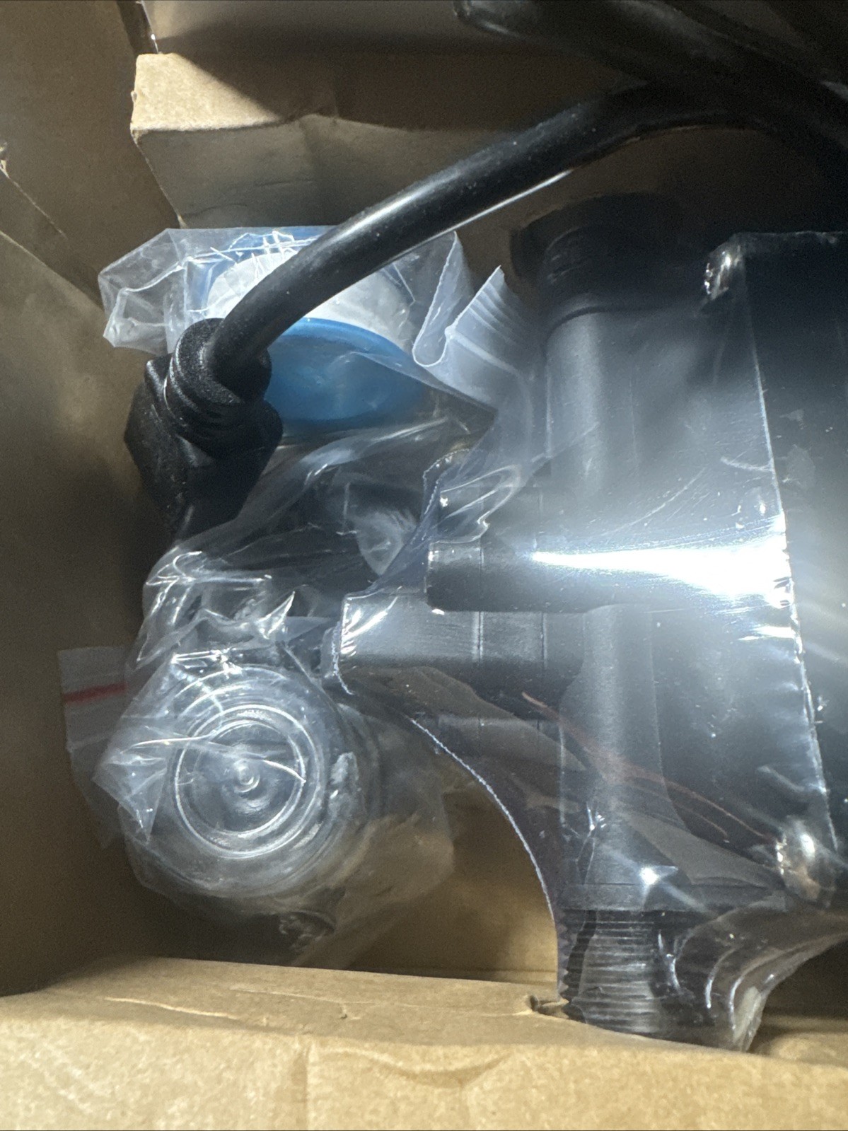 ECO-WORTHY 42-Series Upgrade 12V Water Diaphragm Pressure Pump with Pressure