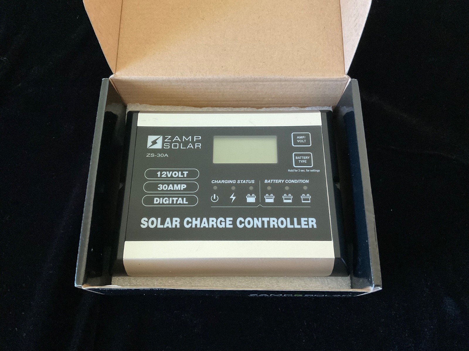 Zamp Solar ZS-30A 30A, 5-Stage PWM Charge Controller – Black