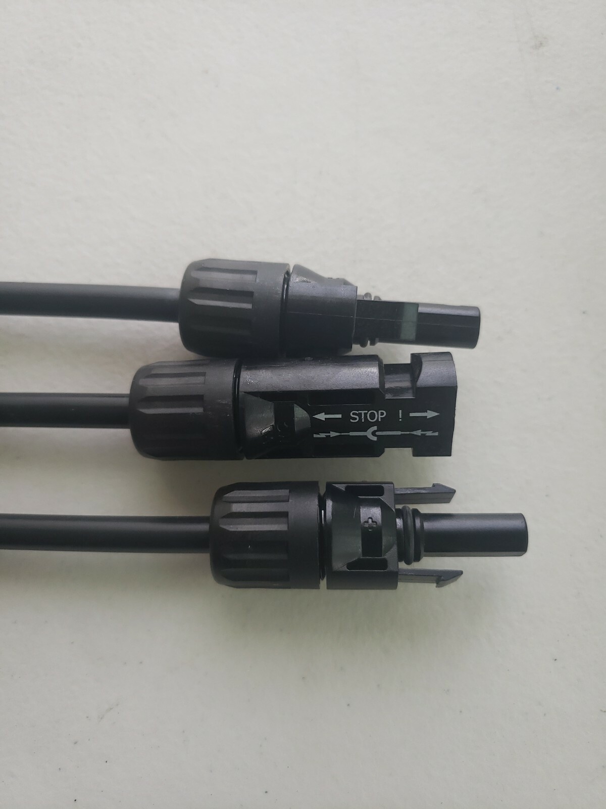 4 MC4 10AWG (5.26mm2) PV Wire Extension Cable Southwire Sunlight 11-12 inch