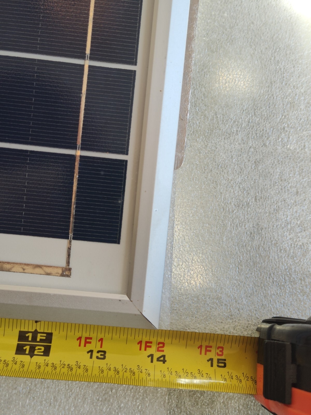 Tapco 2772-00002 17W/6V Solar Panel / Hardware 2-3/8″ Top of Pole Mount