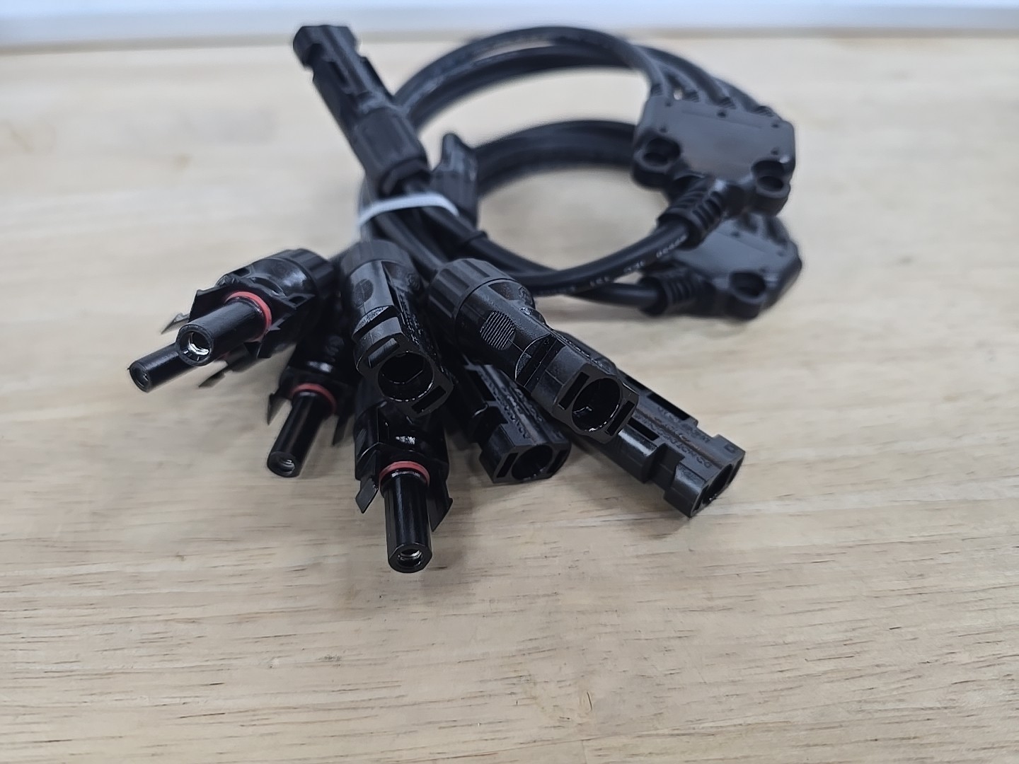 One Pair Solar Panel Y Branch Cable Connection Adapter Connector Extension US