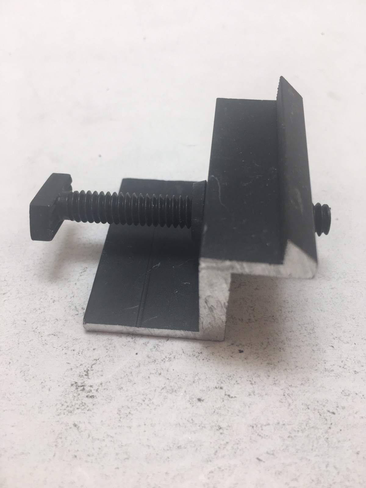 Lot of 4 UniRac Solar Mount End Clamps B Dark #302021D
