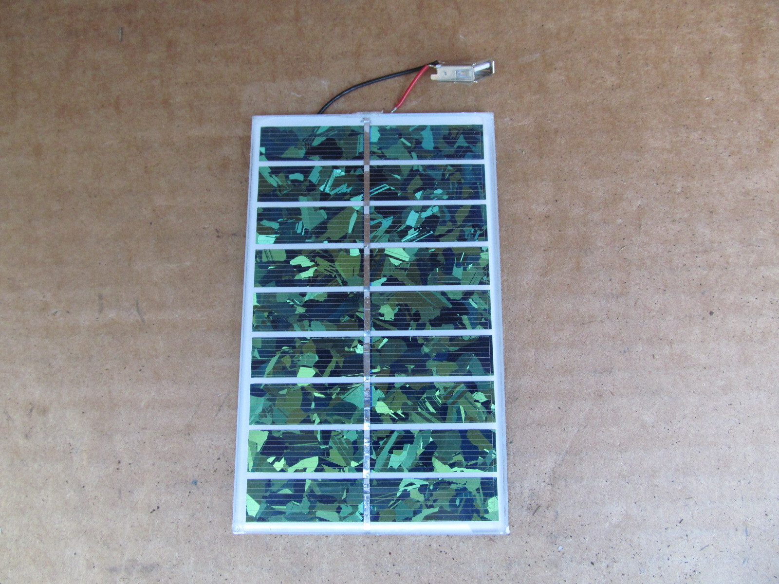 5V 1.5W solar panel USB phone charger w/ 0.3A tempered glass