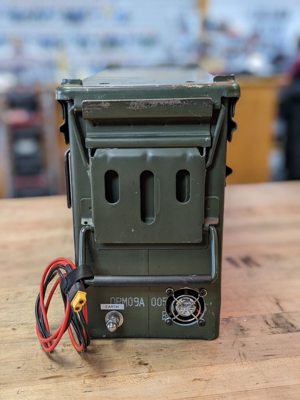 Off Grid Ammo Can Backup Battery Solar Generator 1500wh Capacity 600w Inverter