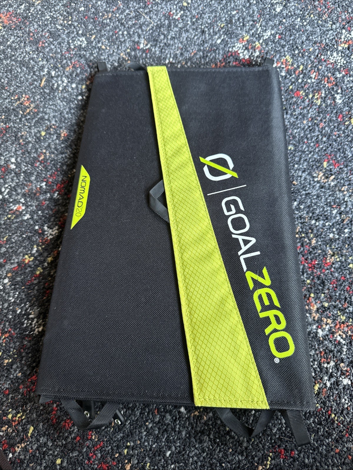 GOAL ZERO NOMAD 20 20W FOLDABLE SOLAR PANEL CHARGER *MINT CONDITION*