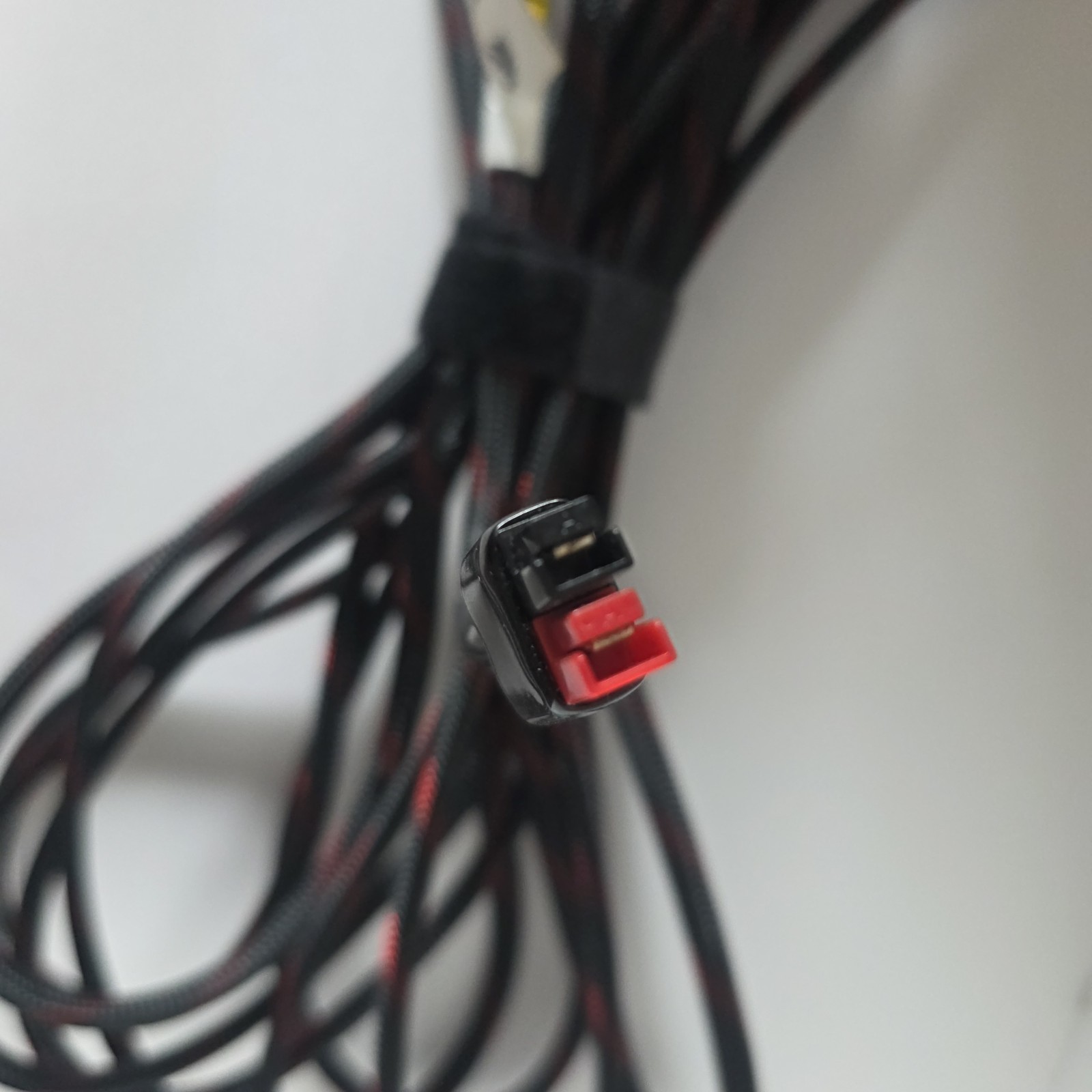 Lion Energy 25 ft Solar Power Connector Anderson Cable 20A Capacity