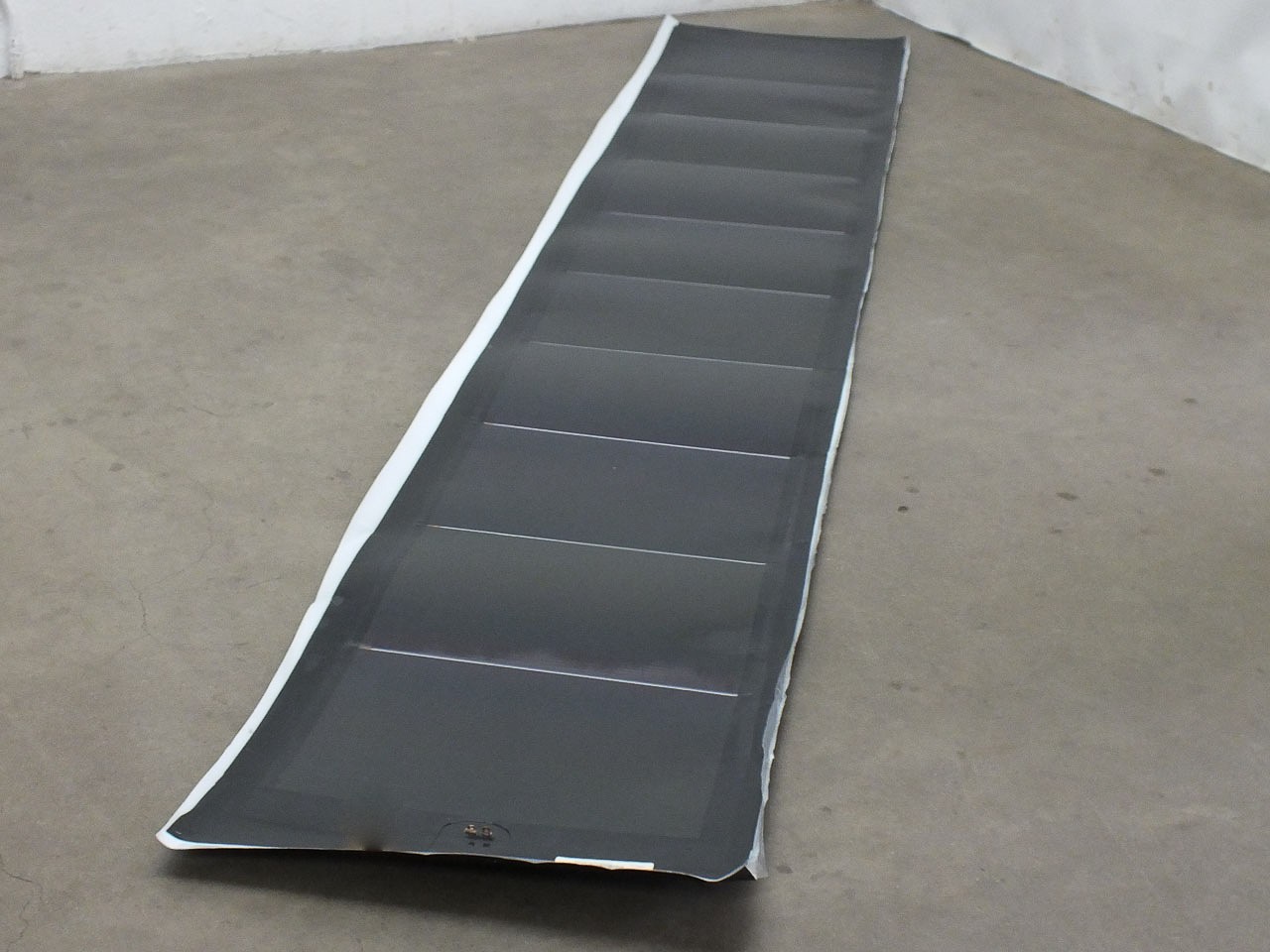 Xunlight XRS10-83 83W 16V Solar Panel Battery Charging – No Cables – Metal Tabs