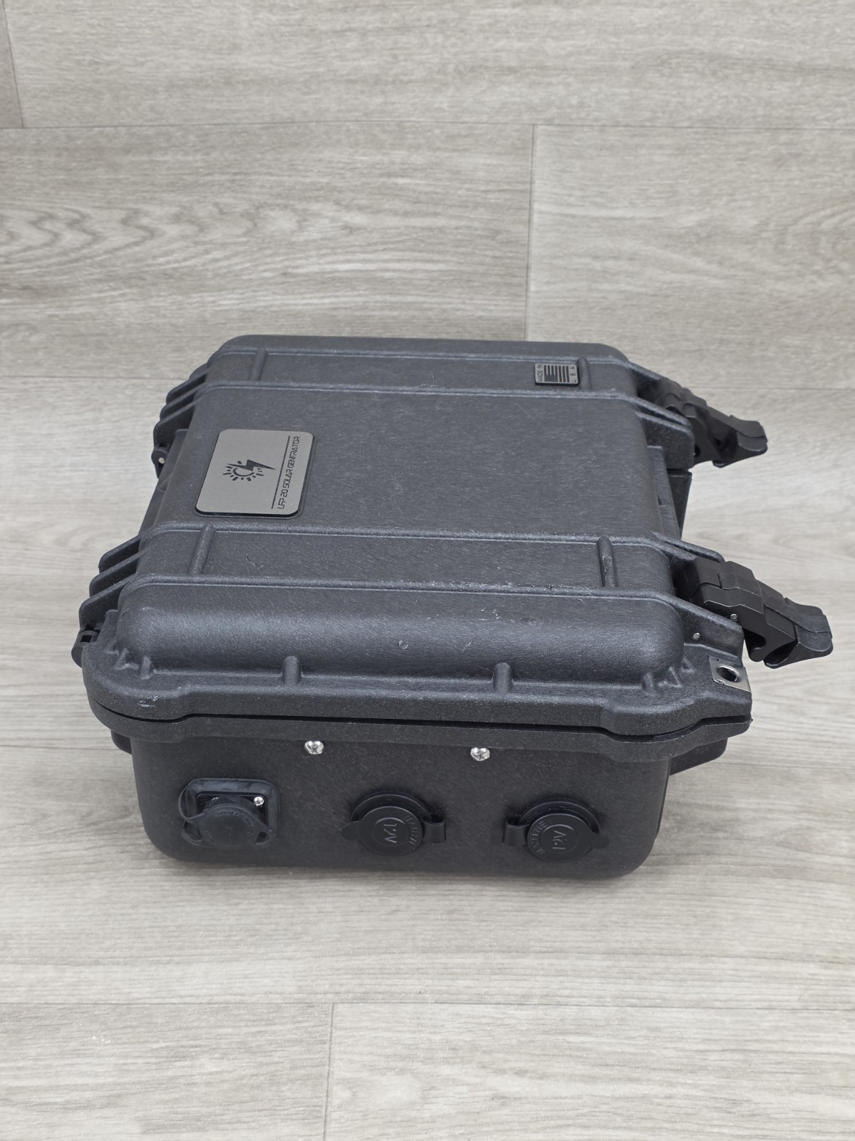 LFP 20 Solar Generator Portable Case With Victron Energy BMV-700