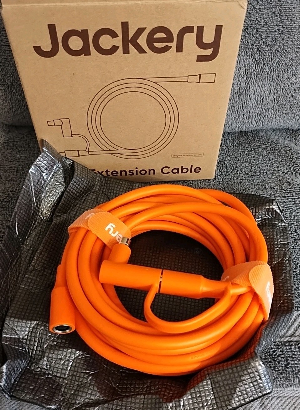 Jackery DC Extension Cable for Solar Panel. Model #JA-CA05A. New In Box.