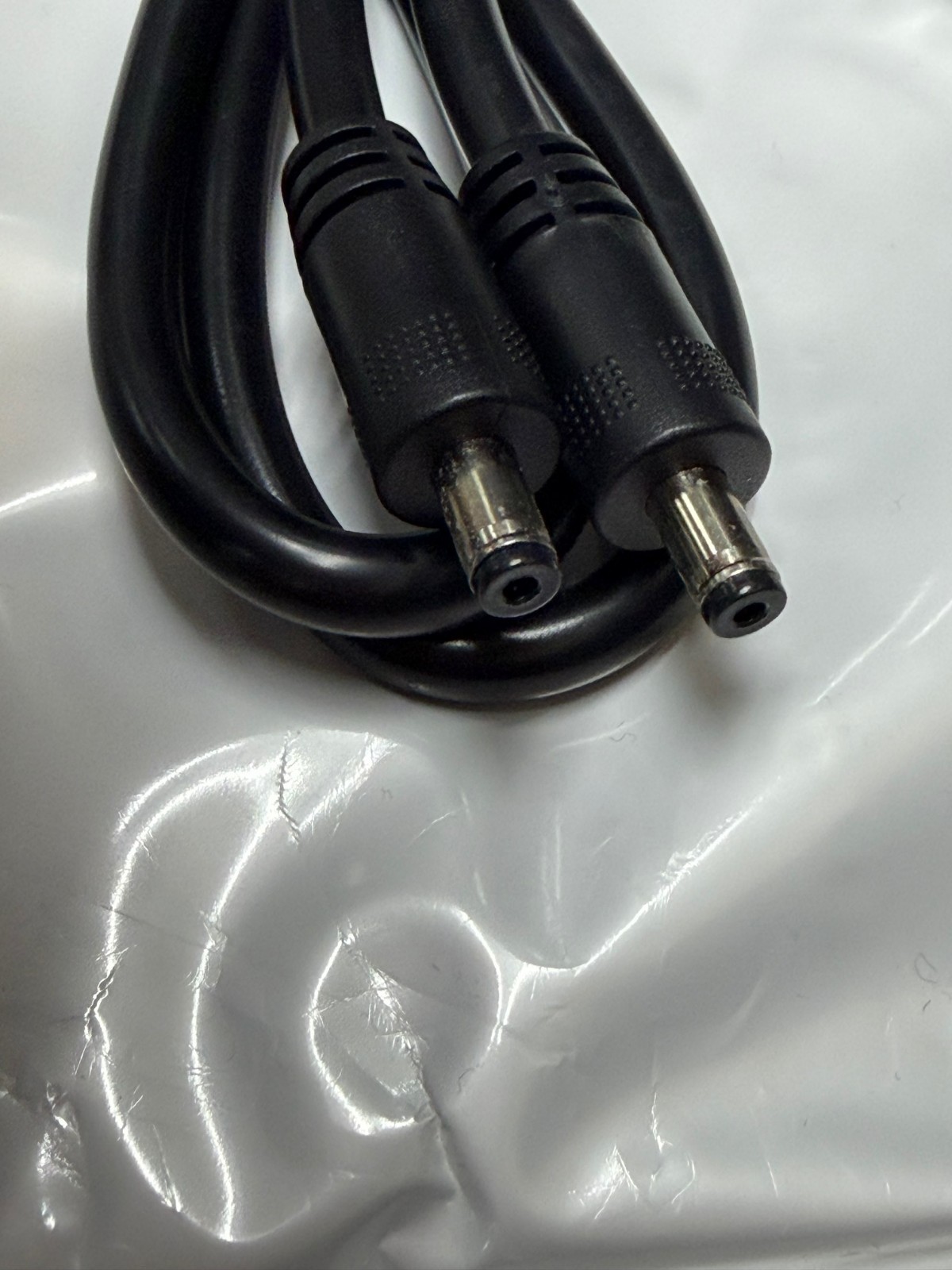 Massimo 100W and 300W solar panel charging cable and DC 10 Charging adaptors