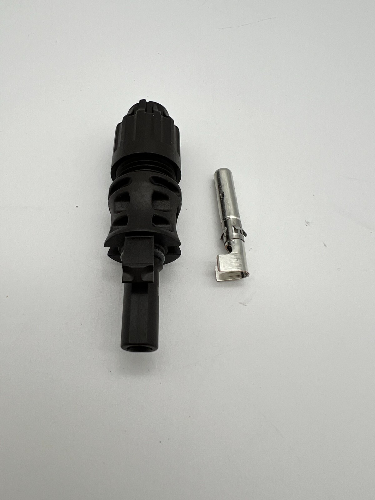 Stäubli PV Female connector – 8AWG gauge wire PV-KBT4- EVo2 2A/10II 32.0324P0001
