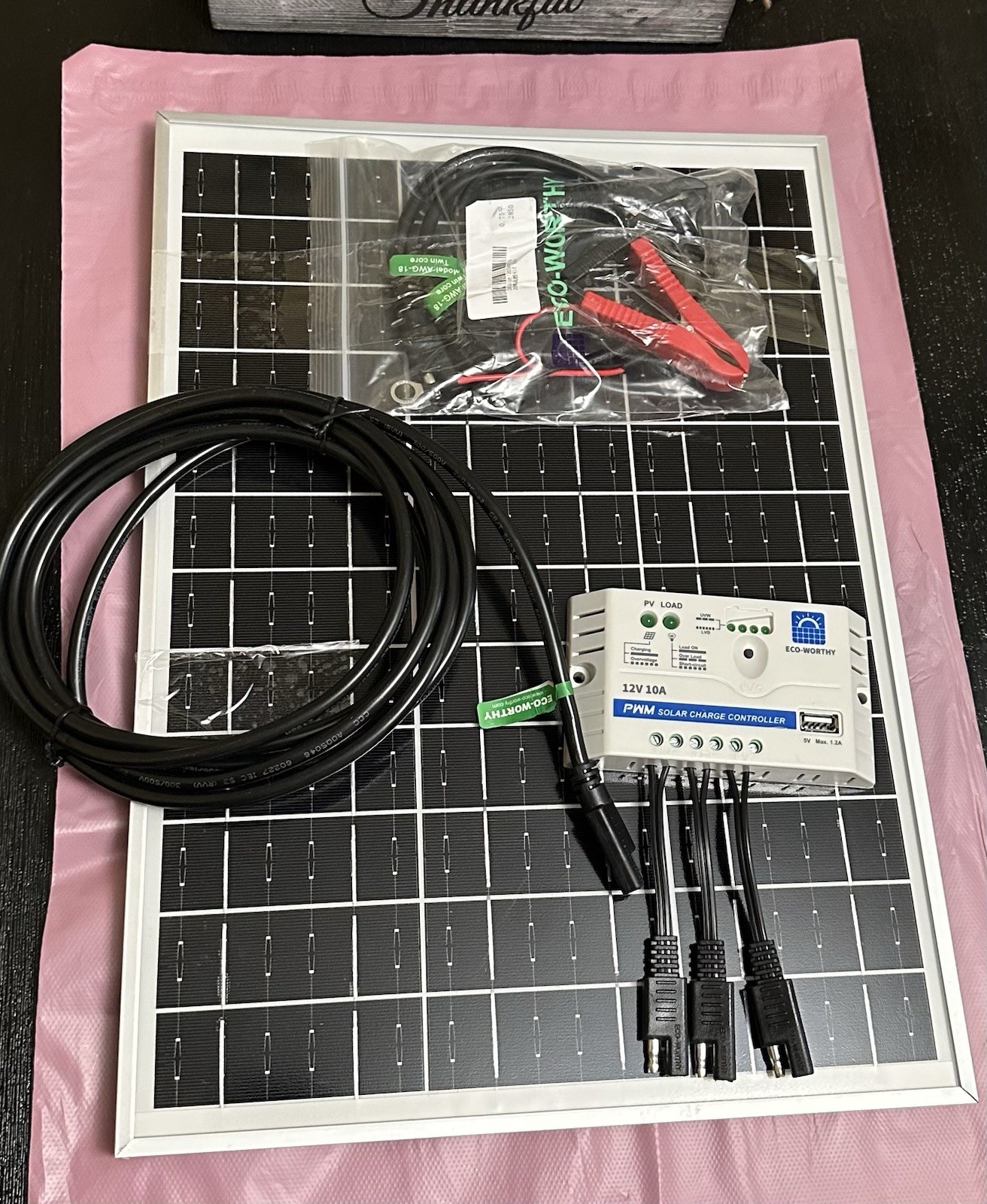 25 Watts 12V Off Grid Solar Panel Kit with Charge Controller No Bracket/box New