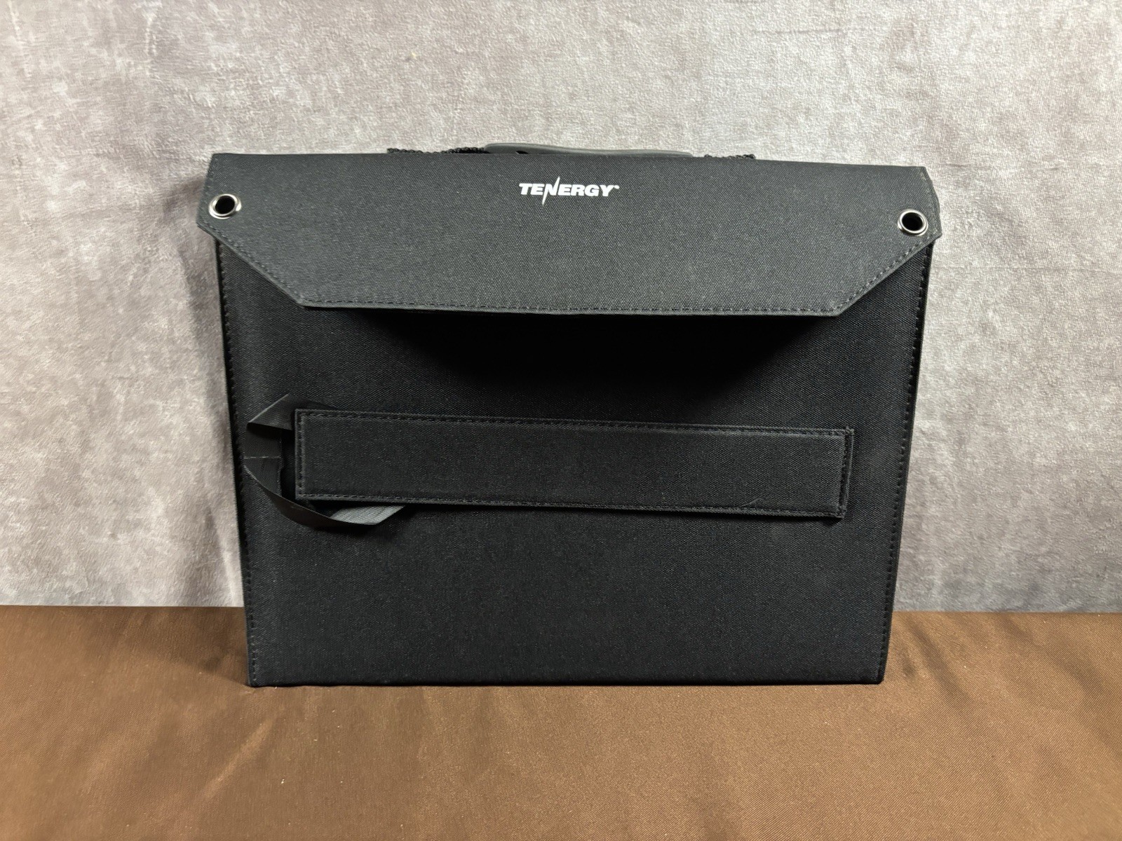 Tenergy Portable 60W Solar Panel Foldable Charger 18V Charging 5V USB CE ROHS