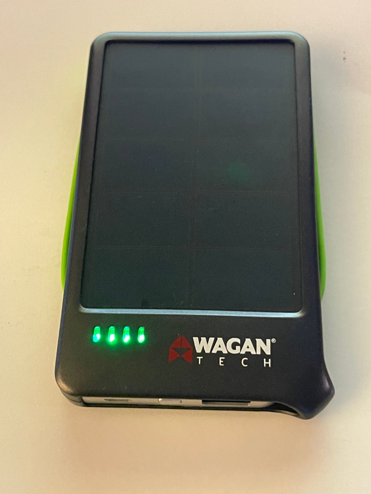 WAGAN Tech SOLAR e CHARGER Solo with manual