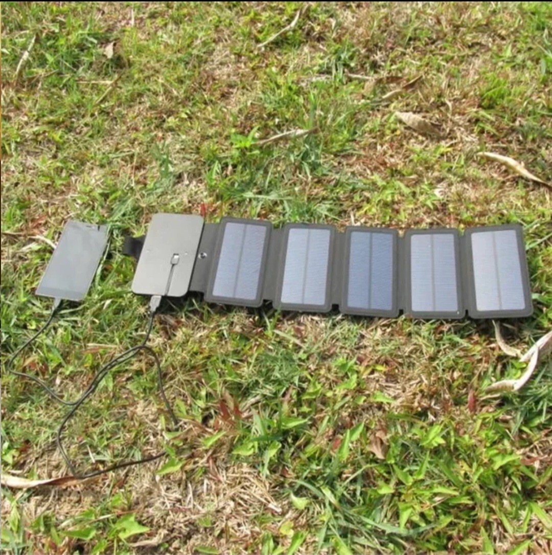 NEW2023 KERNUAP Sun Folding 10W Solar Cells Charger 5V 2.1A USB Output Devices.
