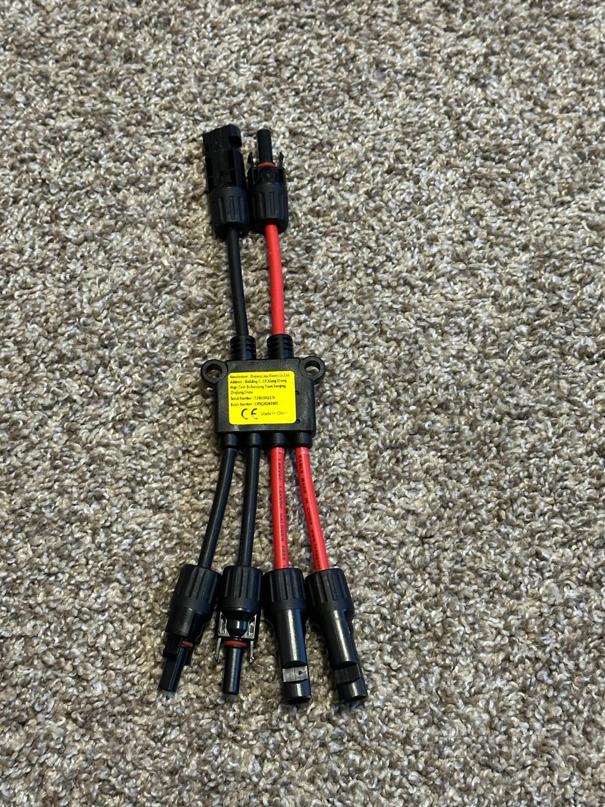 2 to 4 Way MC4 Connector Solar Panel Y Branch Cable Adapter Waterproof Extension