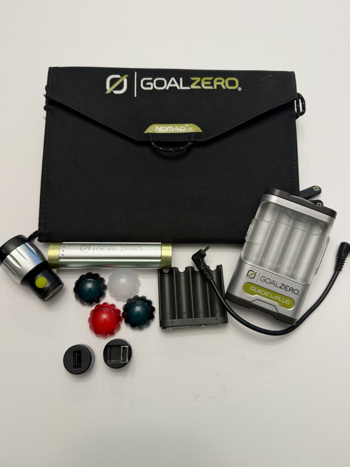 Lot Goal Zero Nomad 7 USB 12V Foldable Solar Panel Guide 10 Switch 8 FREE SHIPIN
