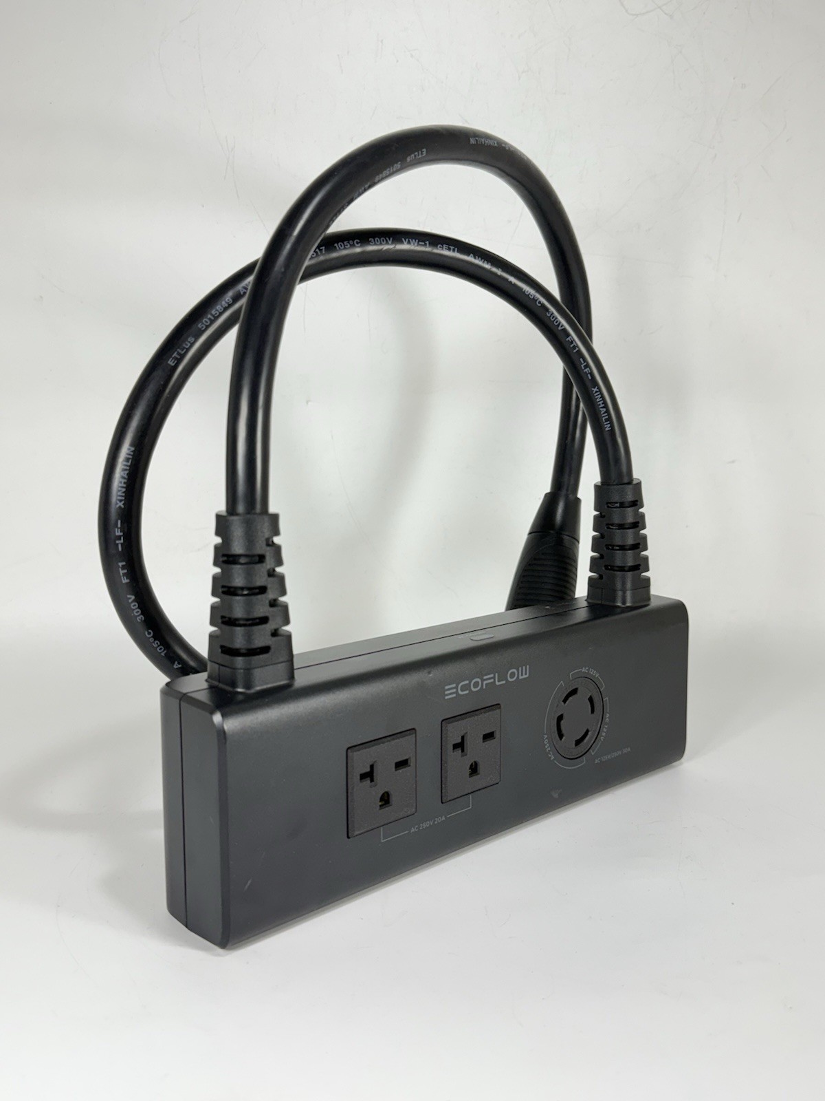 EcoFlow Double Voltage Hub for DELTA Pro Portable Power Stations