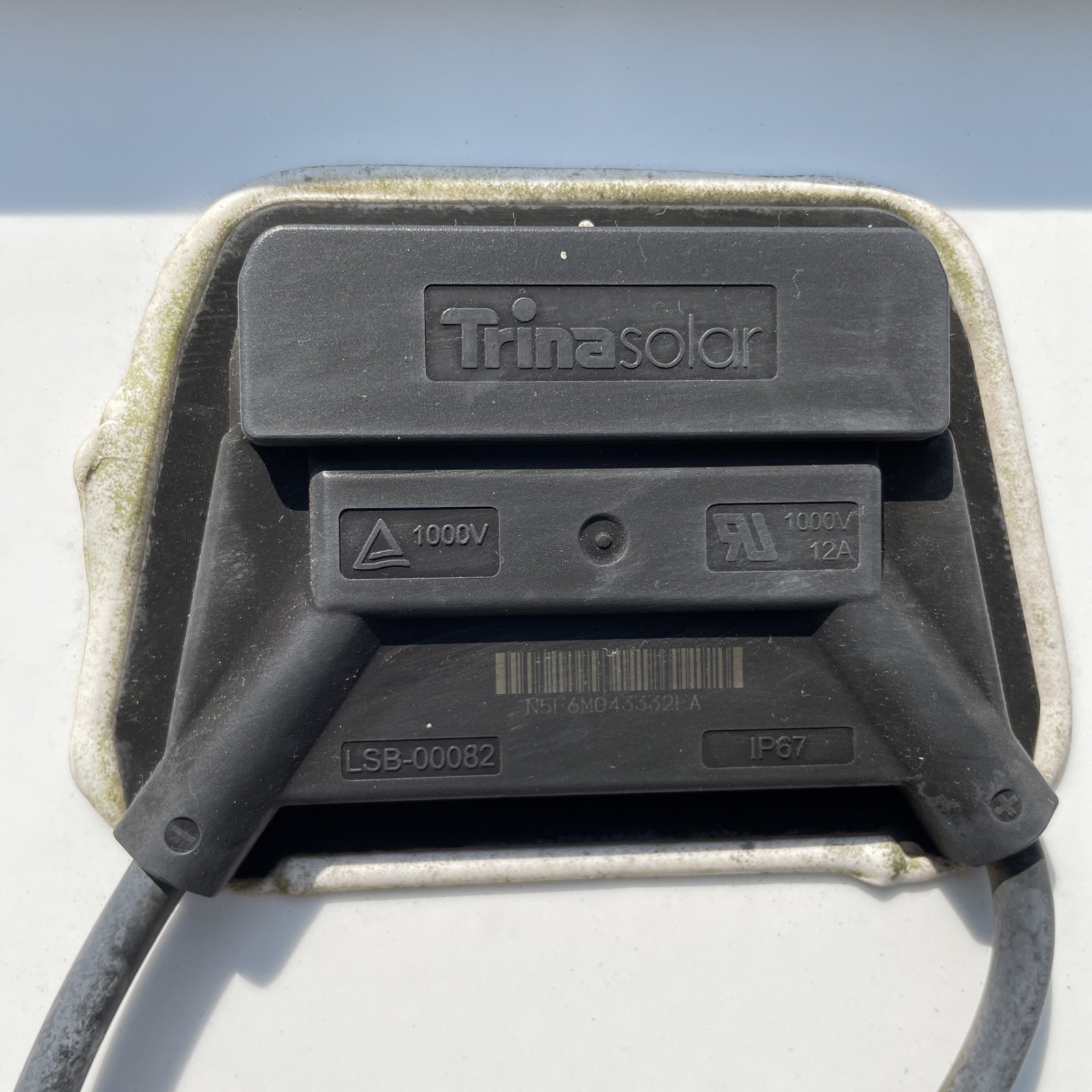 TRINASOLAR 310 WATTS SOLAR PANELS GRADE A PROFESSIONAL GRADE TSM-310PD14 TOUGH!!