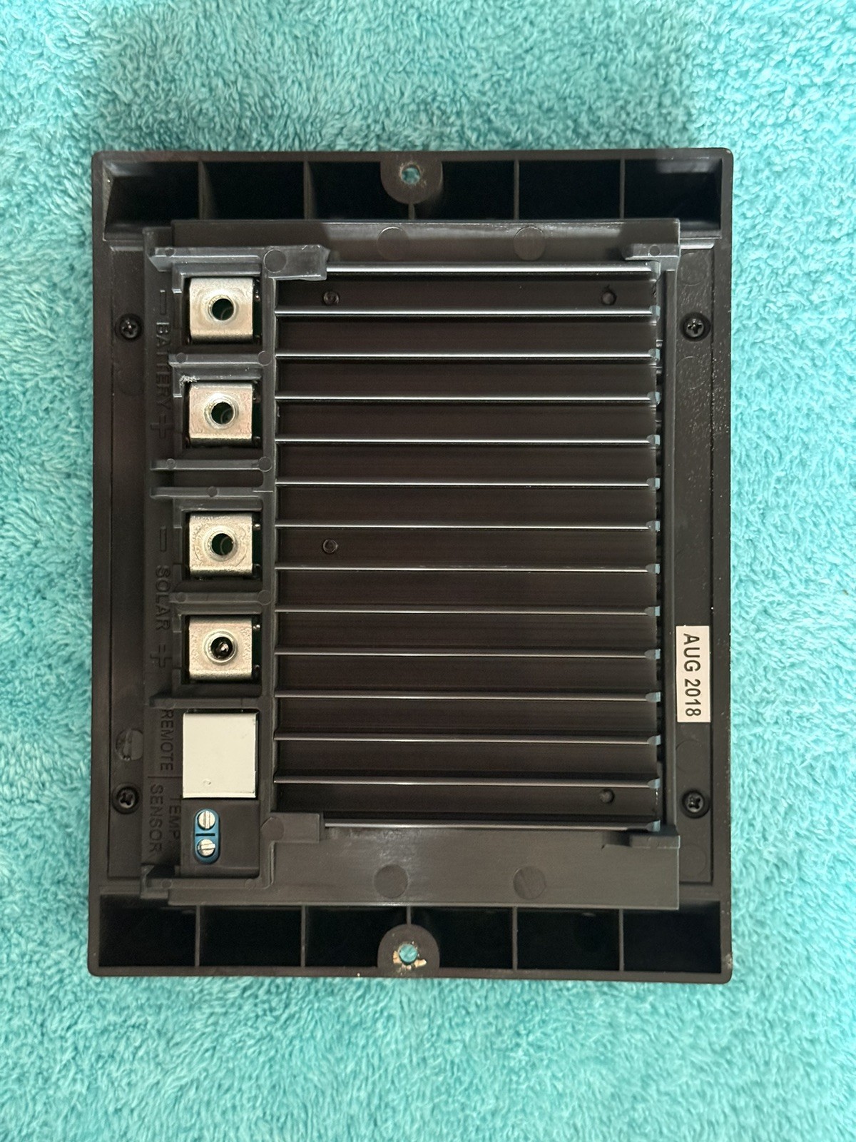 Zamp Solar ZS-30A 30A, 5-Stage PWM Charge Controller – Black