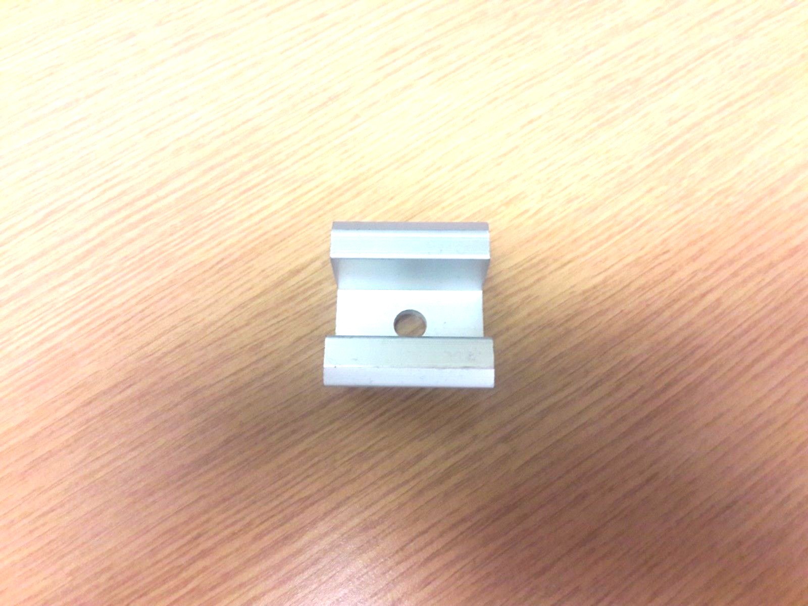 Solar Mid Clamp 1″ Pack of 20